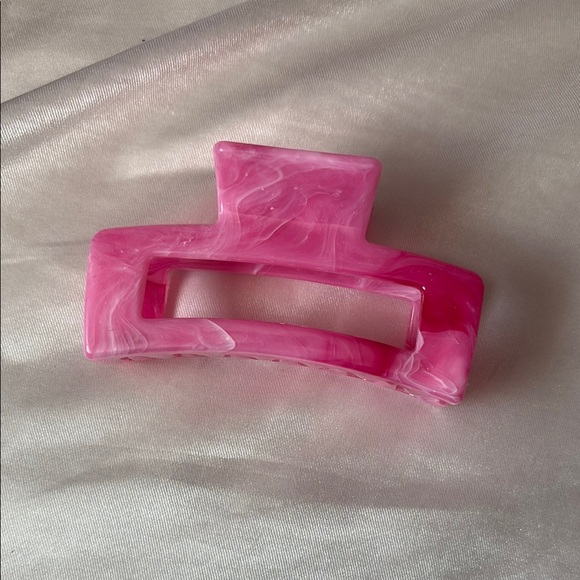 PIXIE WOO Accessories - Pink Hair Claw Clip (Small)